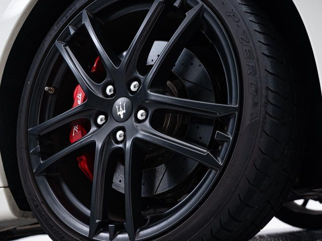 MASERATI GRANTURISMO 2016 Image 31