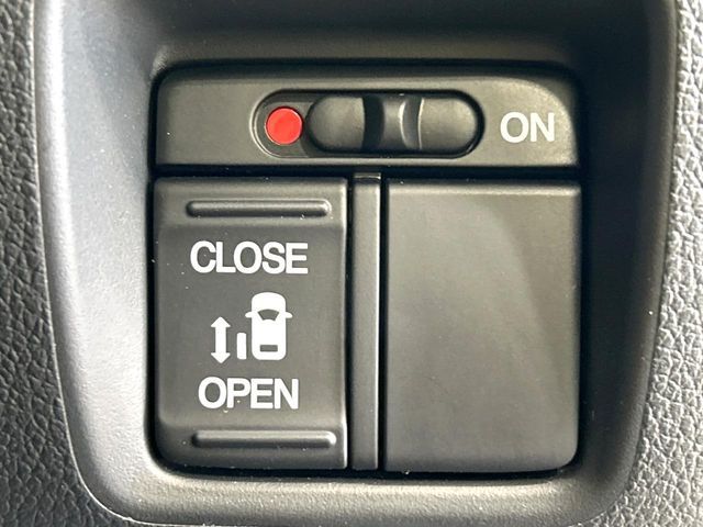 HONDA N BOX 2016 Image 31