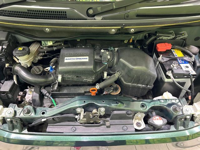 HONDA N BOX 2016 Image 31