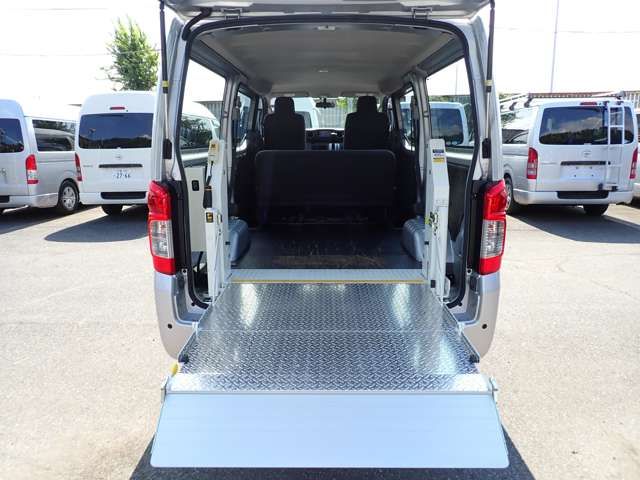 NISSAN NV350 CARAVAN 4WD 2020 Image 31