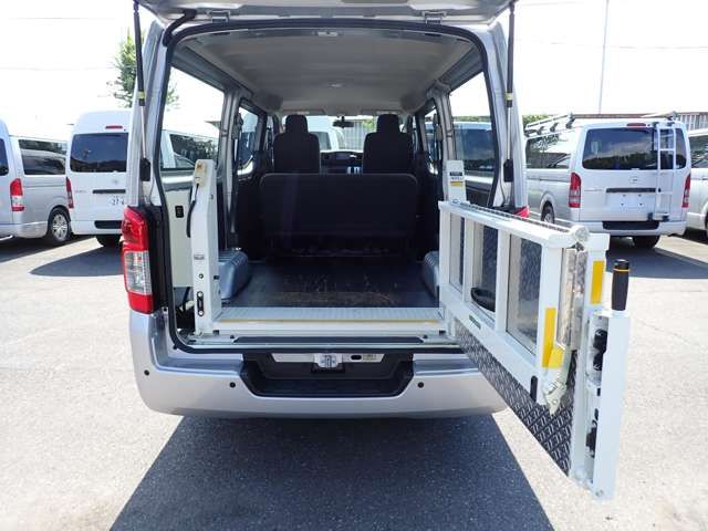 NISSAN NV350 CARAVAN 4WD 2020 Image 31