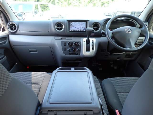 NISSAN NV350 CARAVAN 4WD 2020 Image 31