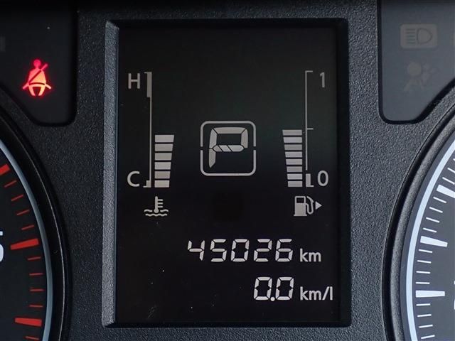 NISSAN NV350 CARAVAN 4WD 2020 Image 31