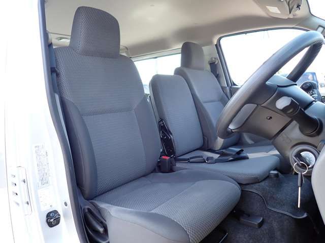 NISSAN NV350 CARAVAN 4WD 2020 Image 31