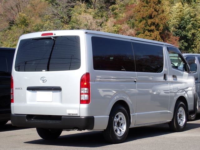 TOYOTA HIACE VAN 4WD 2021 Image 31