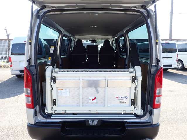 TOYOTA HIACE VAN 4WD 2021 Image 31