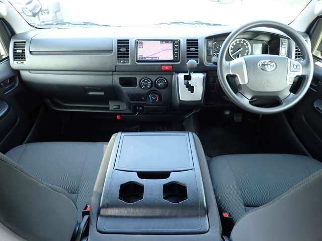 TOYOTA HIACE VAN 4WD 2021 Image 31