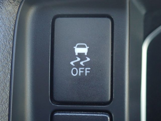 TOYOTA HIACE VAN 4WD 2021 Image 31