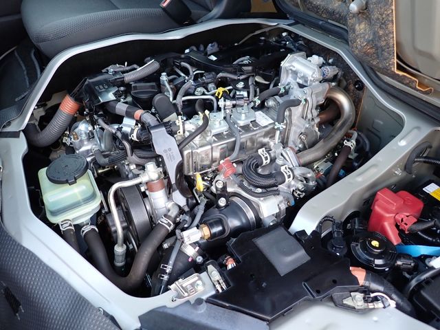 TOYOTA HIACE VAN 4WD 2021 Image 31