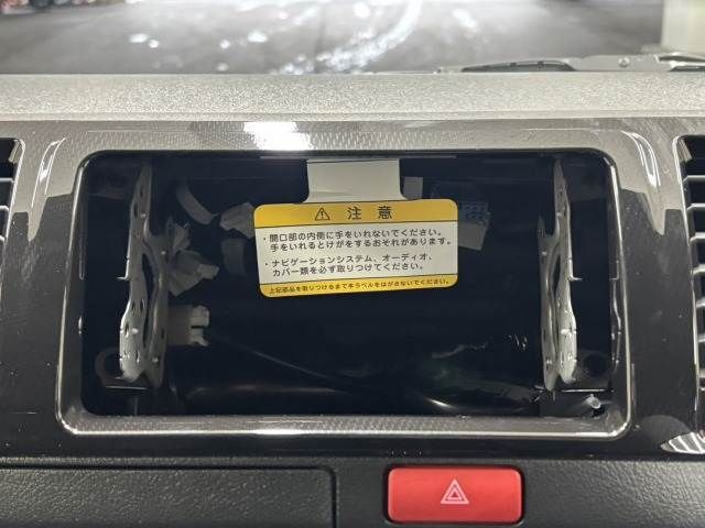 TOYOTA HIACE VAN 2WD 2025 Image 31