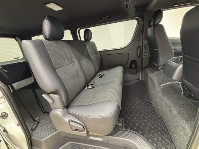 TOYOTA HIACE VAN 2WD 2025 Image 31