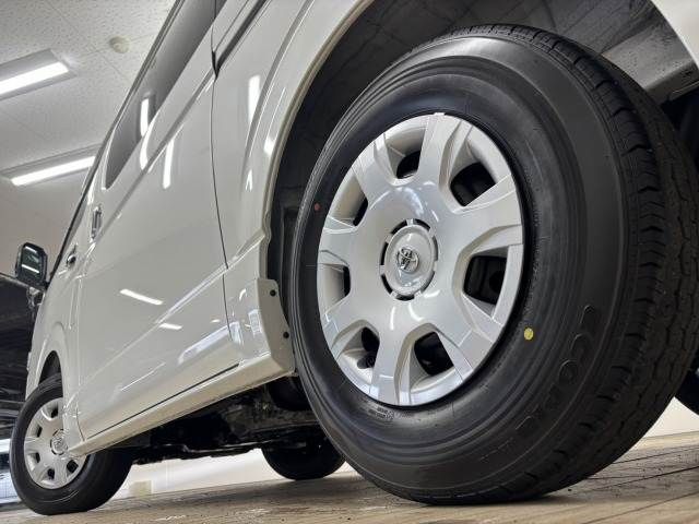 TOYOTA HIACE VAN 2WD 2025 Image 31