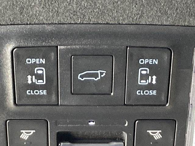 TOYOTA NOAH HYBRID 2023 Image 31