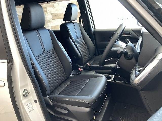 TOYOTA NOAH HYBRID 2023 Image 31