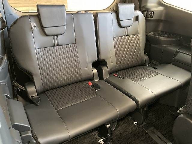 TOYOTA NOAH HYBRID 2023 Image 31