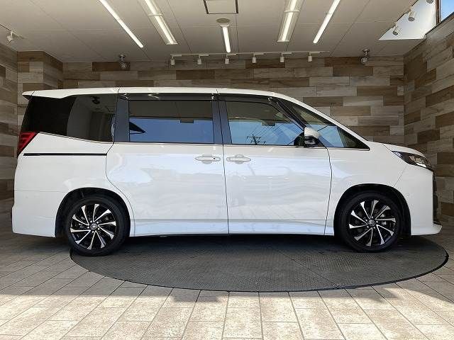 TOYOTA NOAH HYBRID 2023 Image 31