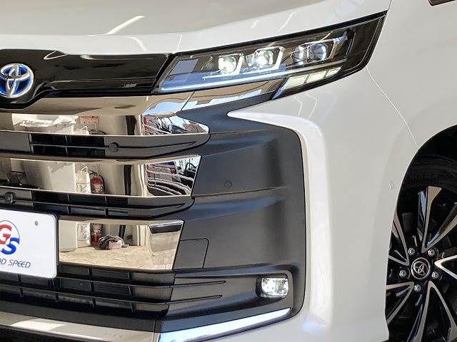 TOYOTA NOAH HYBRID 2023 Image 31