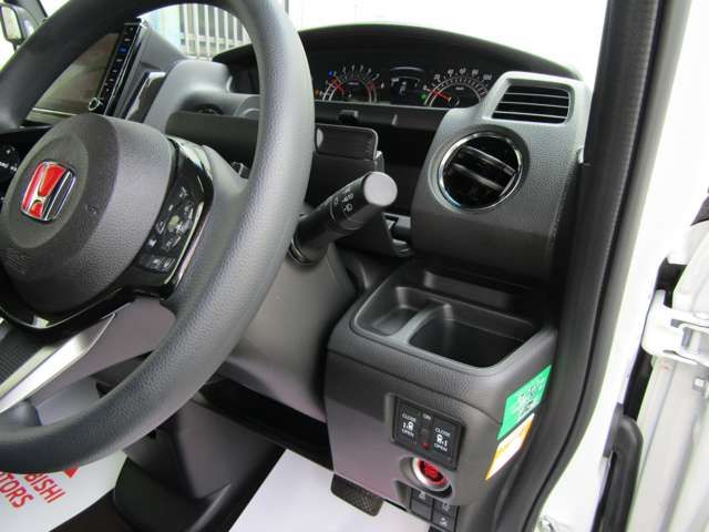 HONDA N BOX CUSTOM 2019 Image 31