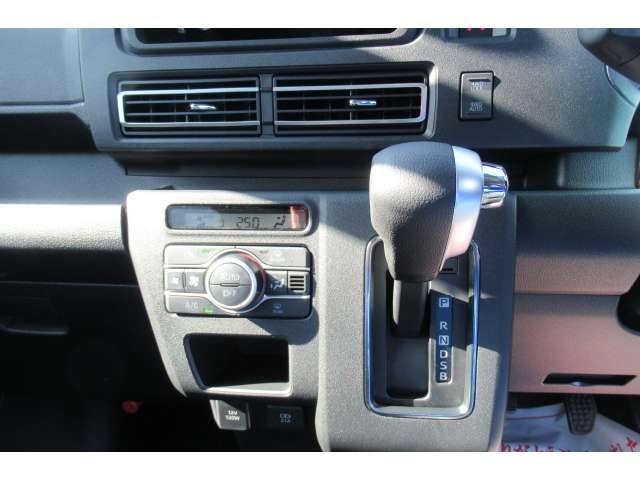 DAIHATSU ATRAI VAN 4WD 2025 Image 31