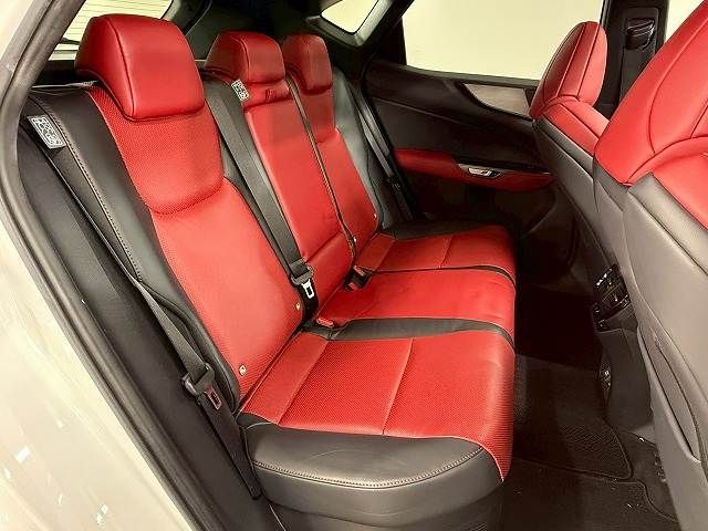 TOYOTA LEXUS NX450H+ AWD 2021 Image 31