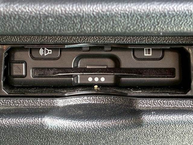 TOYOTA HIACE VAN 2WD 2021 Image 31