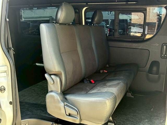 TOYOTA HIACE VAN 2WD 2021 Image 31