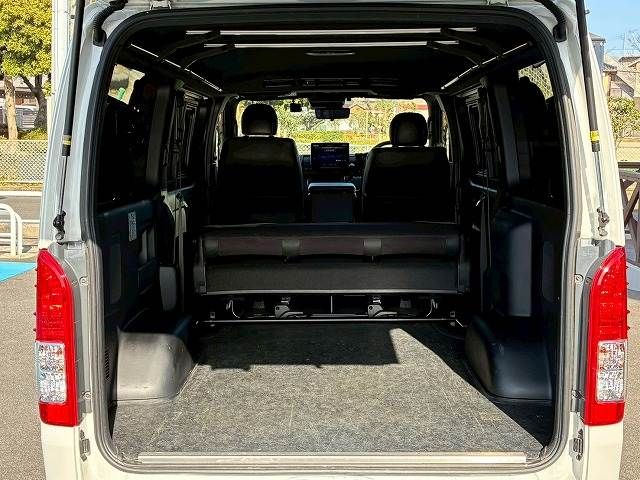 TOYOTA HIACE VAN 2WD 2021 Image 31