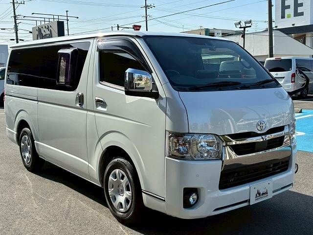 TOYOTA HIACE VAN 2WD 2021 Image 31