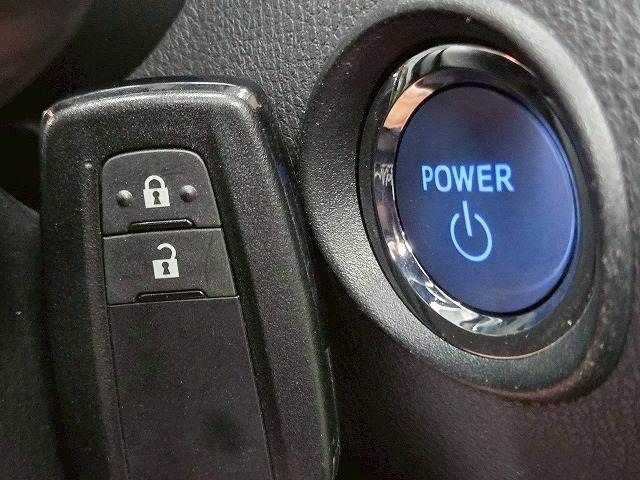 TOYOTA C-HR 2017 Image 31