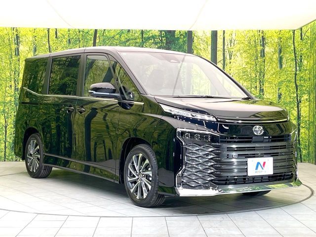 TOYOTA VOXY HYBRID 2025 Image 31