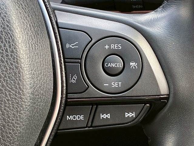 TOYOTA HARRIER 2WD 2021 Image 31