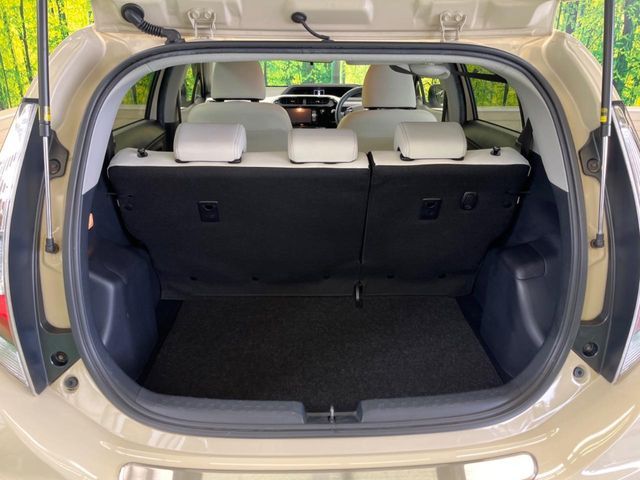 TOYOTA AQUA 2017 Image 31