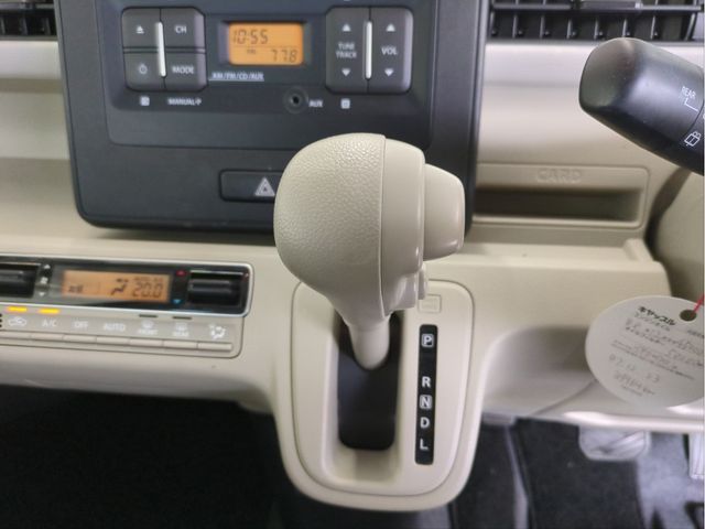 SUZUKI WAGON R 2018 Image 31