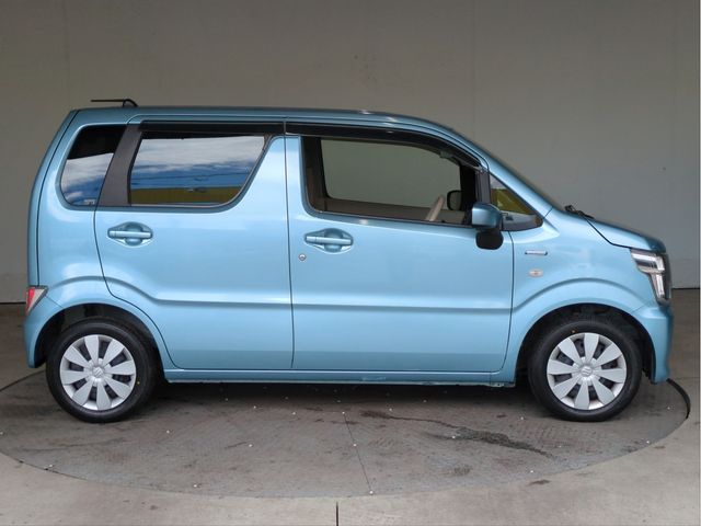 SUZUKI WAGON R 2018 Image 31