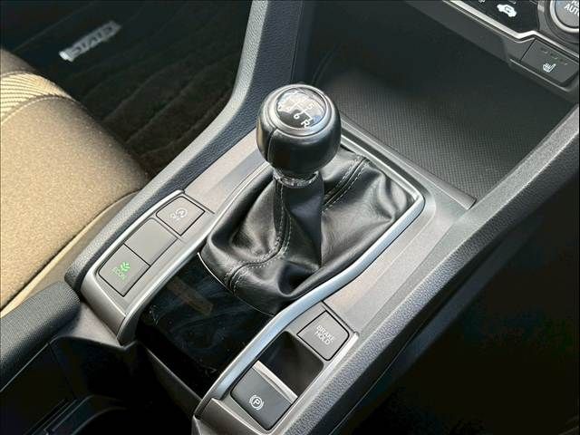 HONDA CIVIC HATCHBACK 2019 Image 31