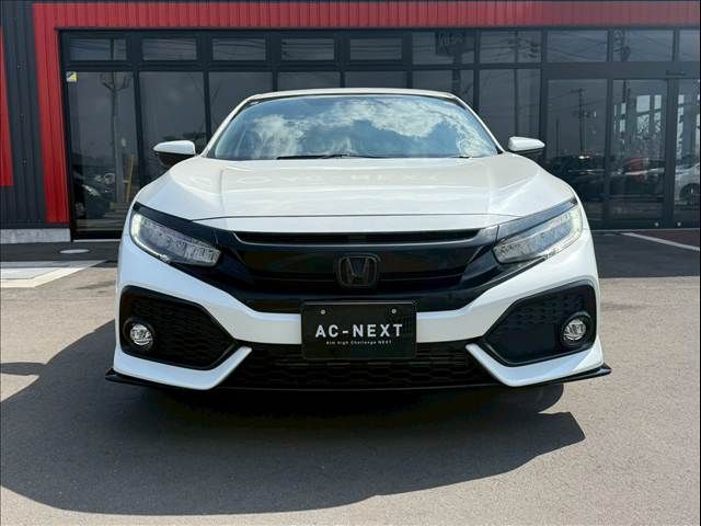 HONDA CIVIC HATCHBACK 2019 Image 31