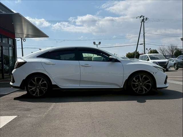 HONDA CIVIC HATCHBACK 2019 Image 31