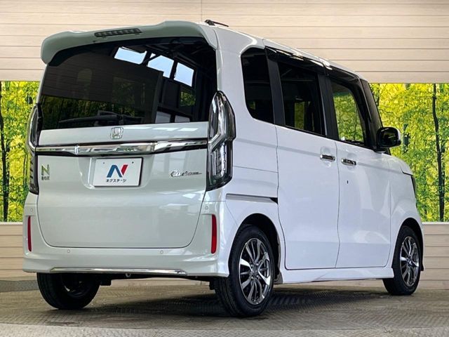 HONDA N BOX CUSTOM 2023 Image 31
