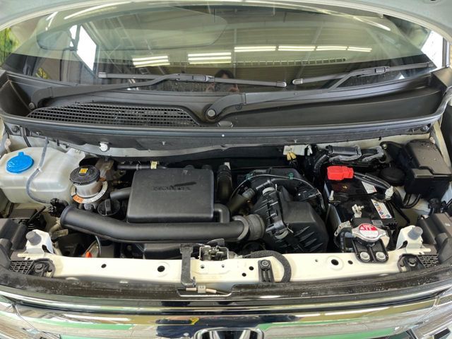 HONDA N BOX CUSTOM 2023 Image 31