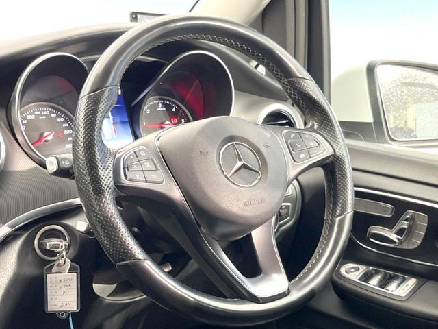 MERCEDES BENZ V CLAS 2019 Image 31