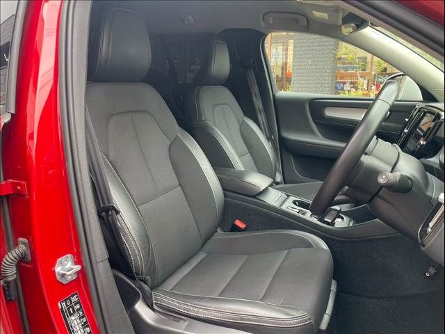 VOLVO XC40 2019 Image 31