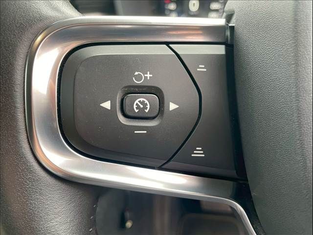 VOLVO XC40 2019 Image 31