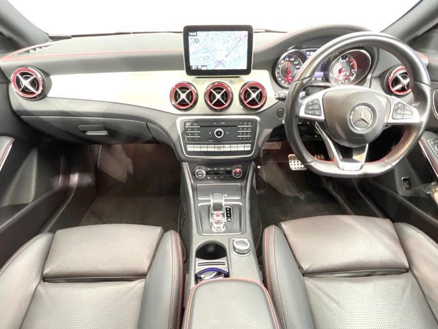 AMG CLA CLASS 2018 Image 31