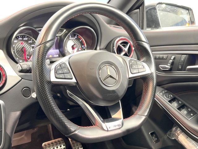 AMG CLA CLASS 2018 Image 31