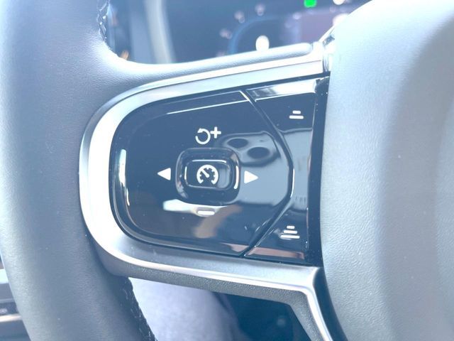 VOLVO V60 CROSS COUN 2023 Image 31