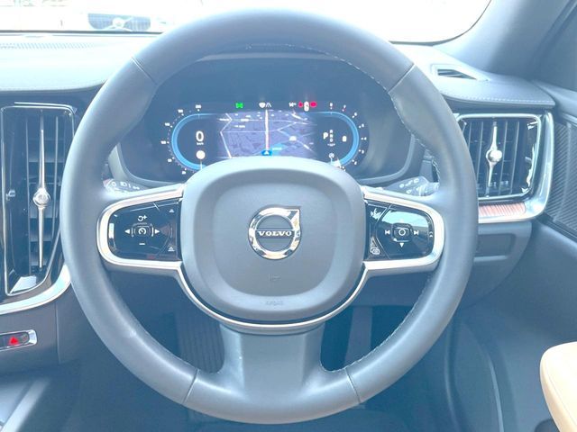 VOLVO V60 CROSS COUN 2023 Image 31