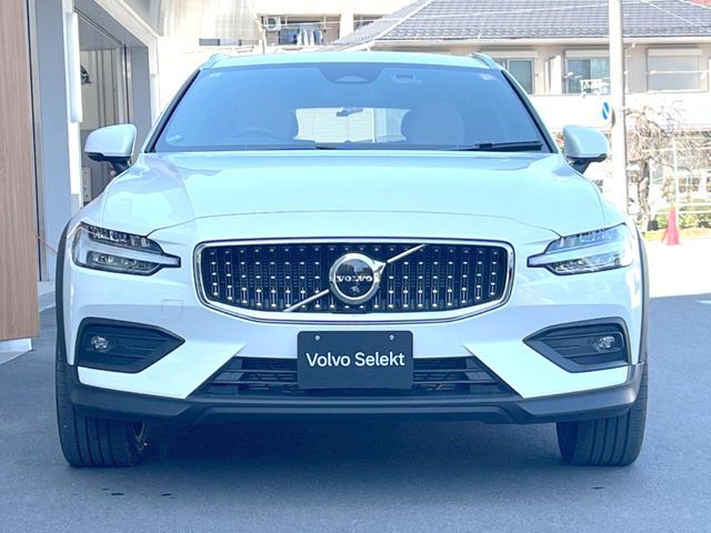 VOLVO V60 CROSS COUN 2023 Image 31