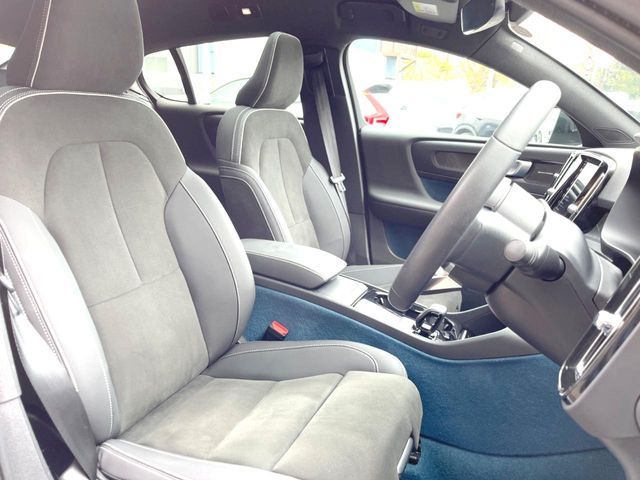 VOLVO C40 2024 Image 31