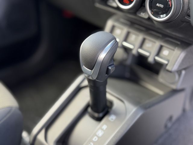 SUZUKI JIMNY NOMADE 2025 Image 31