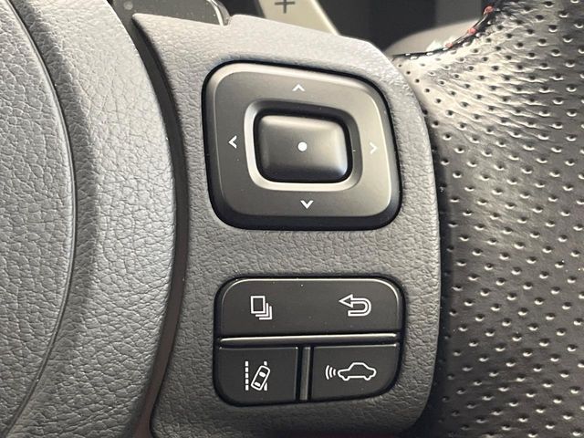 TOYOTA LEXUS IS300H 2022 Image 31